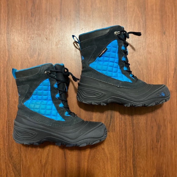 The north face black and blue winter boots size 6 - Picture 1 of 9